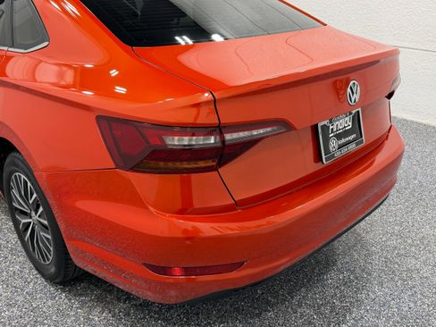 Used 2019 Volkswagen Jetta SE FWD image 16