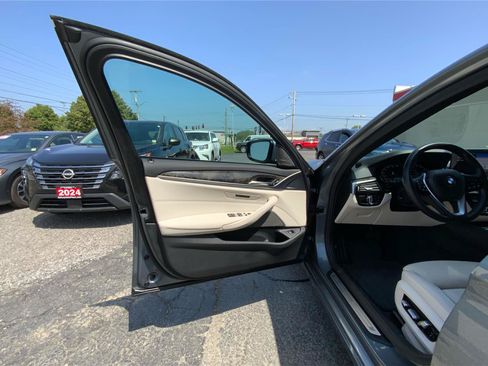Used 2021 BMW 540i w/ Premium Package RWD image 20