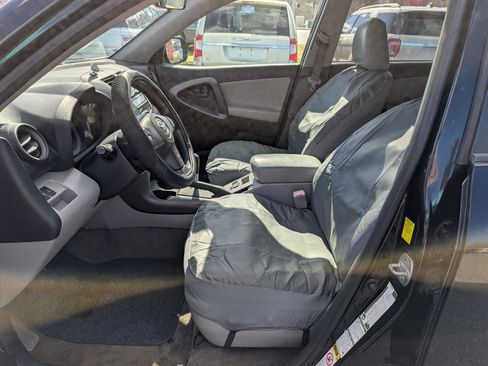 Used 2010 Toyota RAV4 Limited image 17