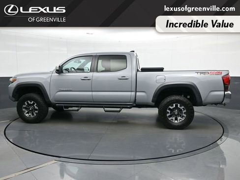 Used 2019 Toyota Tacoma TRD Off-Road AWD/4WD image 5