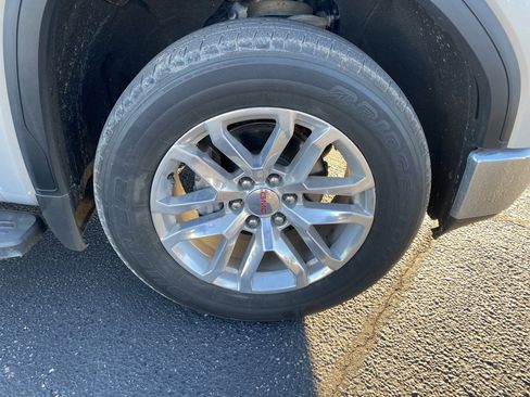 Used 2019 GMC Sierra 1500 SLT image 2