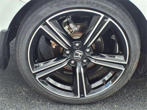 Used 2025 Honda Accord Sport image 12