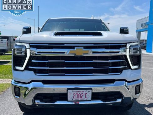 Used 2025 Chevrolet Silverado 2500 LTZ w/ LTZ Plus Package AWD/4WD image 3