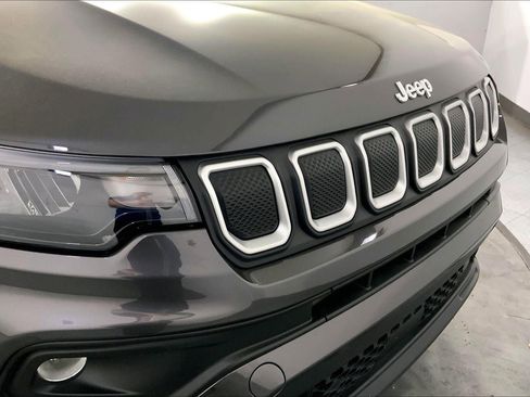 Used 2022 Jeep Compass Latitude AWD/4WD image 29