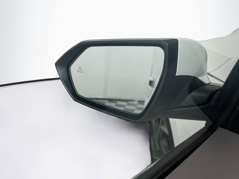 Used 2025 Hyundai Elantra SEL FWD image 16