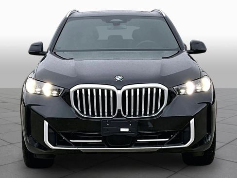 Used 2024 BMW X5 sDrive40i w/ Parking Assistance Package RWD image 3