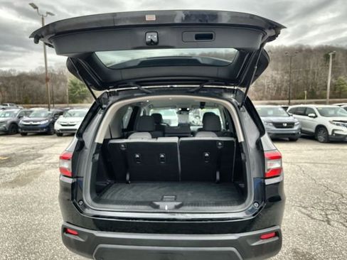 Used 2023 Honda Pilot LX image 21