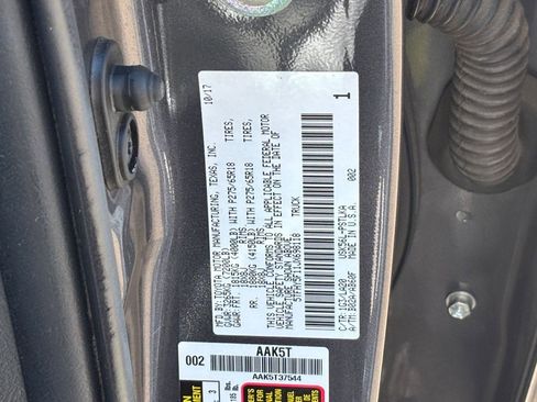 Used 2018 Toyota Tundra Limited w/ Limited Premium Package AWD/4WD image 28