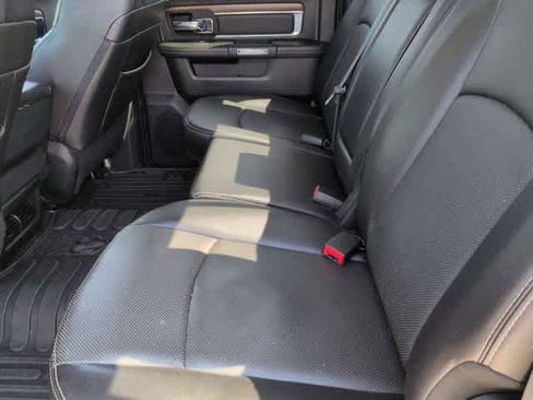 Used 2017 RAM 1500 Laramie AWD/4WD image 19