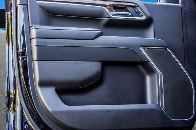 Used 2024 Chevrolet Silverado 1500 LT AWD/4WD image 12