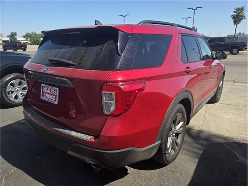 Used 2021 Ford Explorer XLT w/ Equipment Group 202A RWD image 5