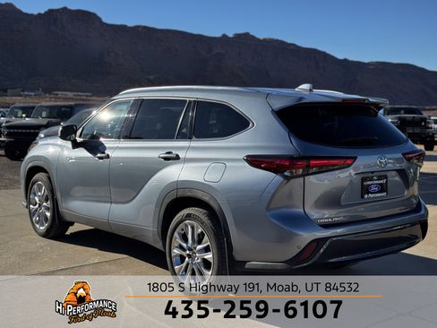 Used 2023 Toyota Highlander Limited image 9