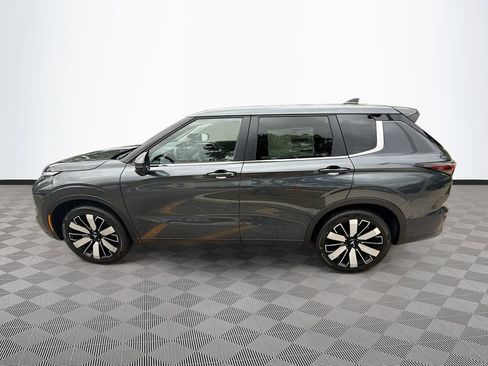 New 2026 Mitsubishi Outlander SE image 4