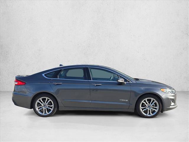 Used 2019 Ford Fusion Titanium FWD image 4