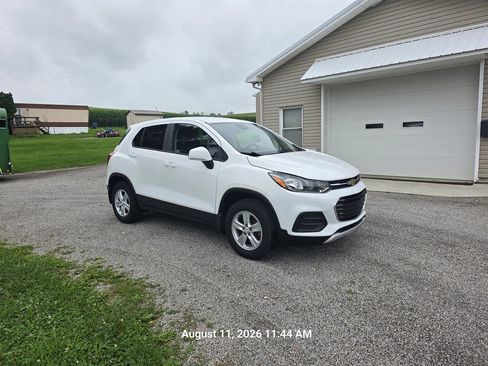 Used 2020 Chevrolet Trax LS w/ Tint and Cruise Package AWD/4WD image 2