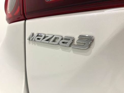 Used 2016 MAZDA MAZDA3 i Sport FWD image 23