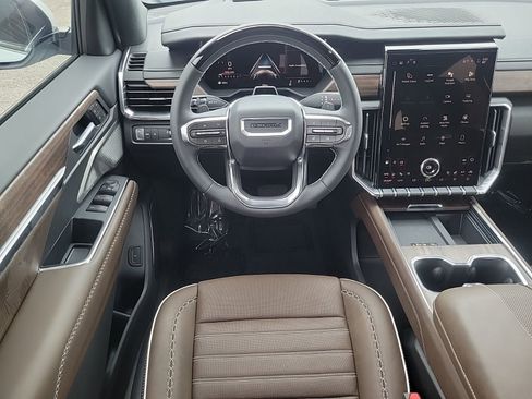 New 2026 GMC Acadia Denali Ultimate FWD image 12