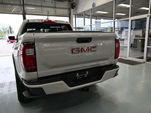 New 2026 GMC Canyon AT4 w/ Technology Plus Package AWD/4WD image 6