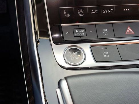 Used 2022 Audi Q8 Premium Plus AWD/4WD image 12