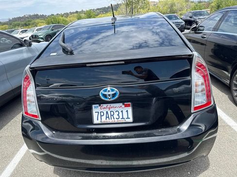 Used 2015 Toyota Prius Four FWD image 6