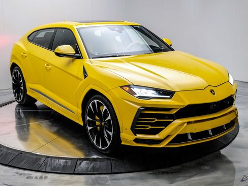 Used 2021 Lamborghini Urus AWD/4WD image 23