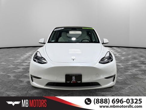 Used 2021 Tesla Model Y Long Range image 12
