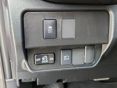 Used 2021 Toyota Tacoma SR image 14