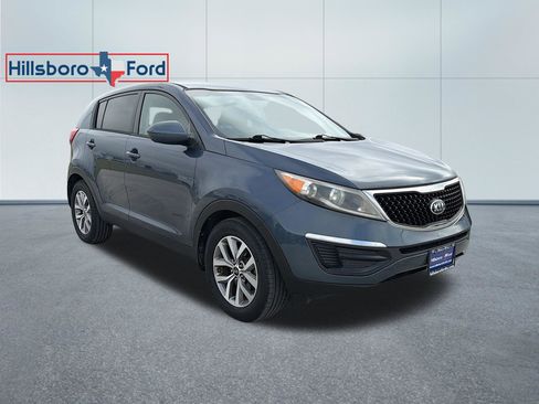 Used 2016 Kia Sportage LX FWD image 3