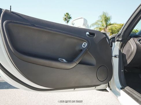 Used 2007 Pontiac Solstice Convertible w/ Premium Package image 36