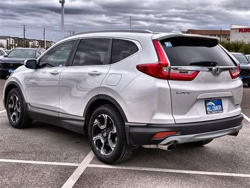 Used 2019 Honda CR-V Touring image 4