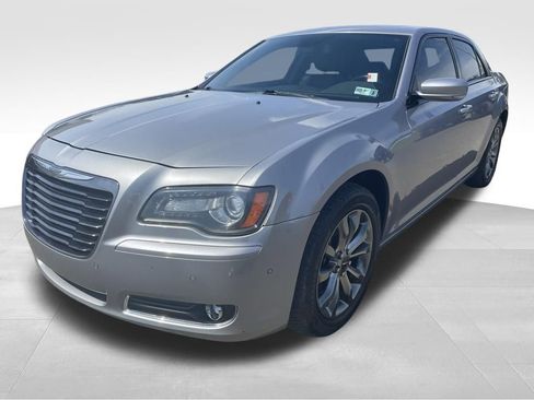 Used 2014 Chrysler 300 S w/ Luxury Group image 17