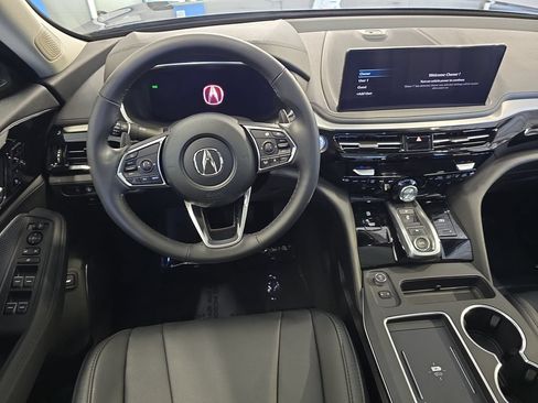 Used 2025 Acura MDX SH-AWD image 17