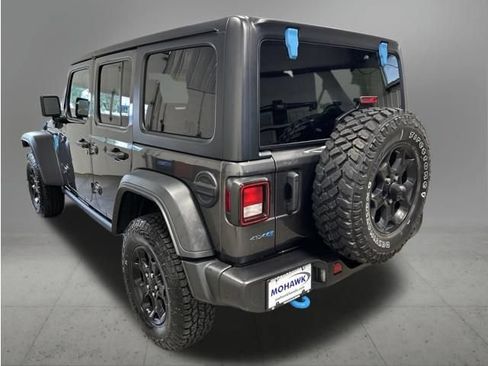 Used 2023 Jeep Wrangler Unlimited w/ Cold Weather Group AWD/4WD image 3