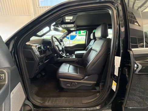 Used 2025 Ford F150 Lariat w/ Equipment Group 502A High AWD/4WD image 14
