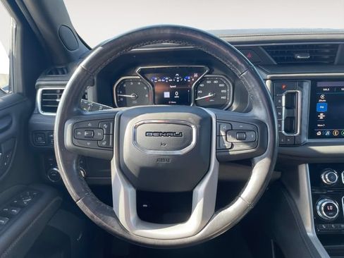 Used 2021 GMC Yukon Denali w/ Denali Premium Package AWD/4WD image 12
