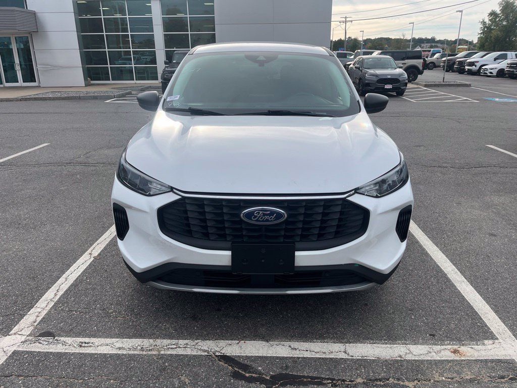 Used 2023 Ford Escape Active AWD/4WD image 1
