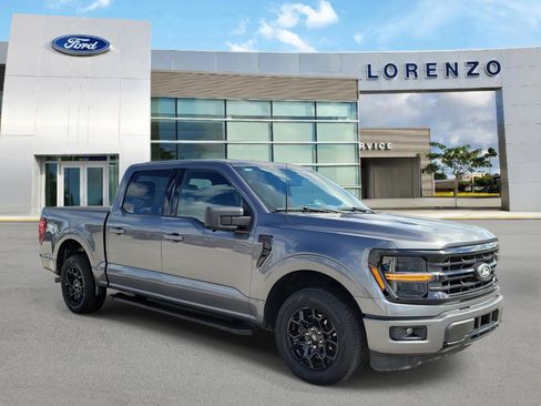 Used 2024 Ford F150 XLT w/ XLT Black Appearance Package RWD image 3