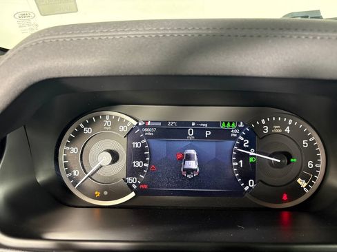 Used 2022 Land Rover Defender 110 AWD/4WD image 15