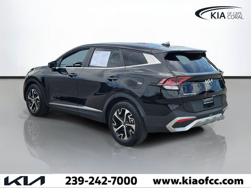 Certified 2024 Kia Sportage EX FWD image 4