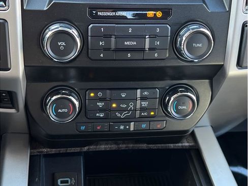 Used 2019 Ford F250 Lariat w/ Lariat Ultimate Package image 15