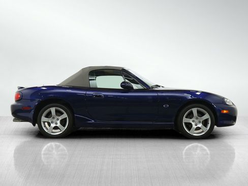 Used 2003 MAZDA MX-5 Miata Shinsen RWD image 6