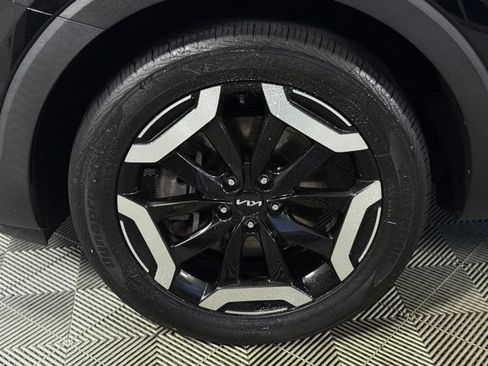 Used 2024 Kia Telluride S w/ S Sunroof Package FWD image 14