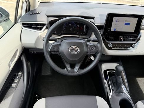 Used 2026 Toyota Corolla LE FWD image 20