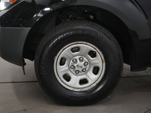 Used 2019 Nissan Frontier S image 28