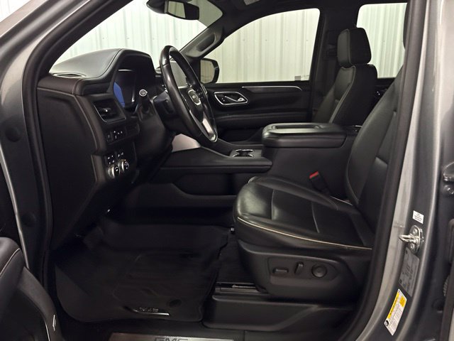 Used 2023 GMC Yukon SLT AWD/4WD image 35