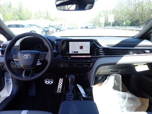 New 2026 Toyota Camry SE FWD image 13