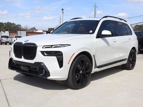 Used 2024 BMW X7 xDrive40i w/ Executive Package image 35
