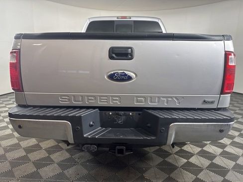 Used 2011 Ford F250 Lariat w/ Chrome Pkg image 19