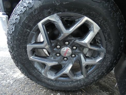 New 2026 GMC Sierra 1500 SLT w/ SLT Premium Plus Package image 8