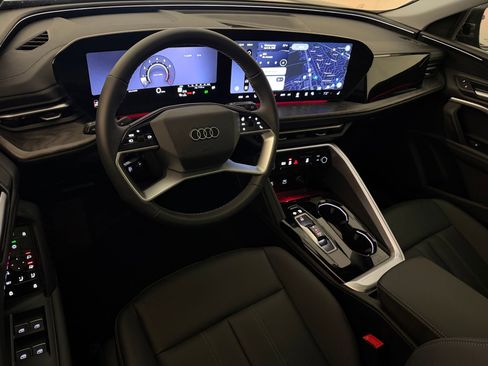 New 2026 Audi Q5 Premium image 4